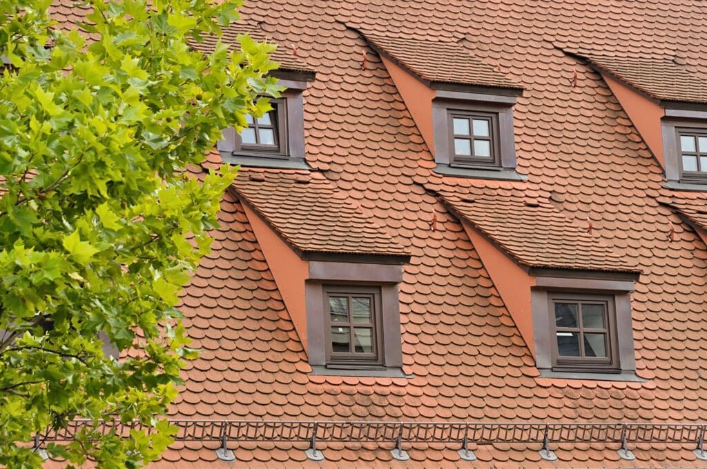 Top Roof Protection Tips for the Summer Months