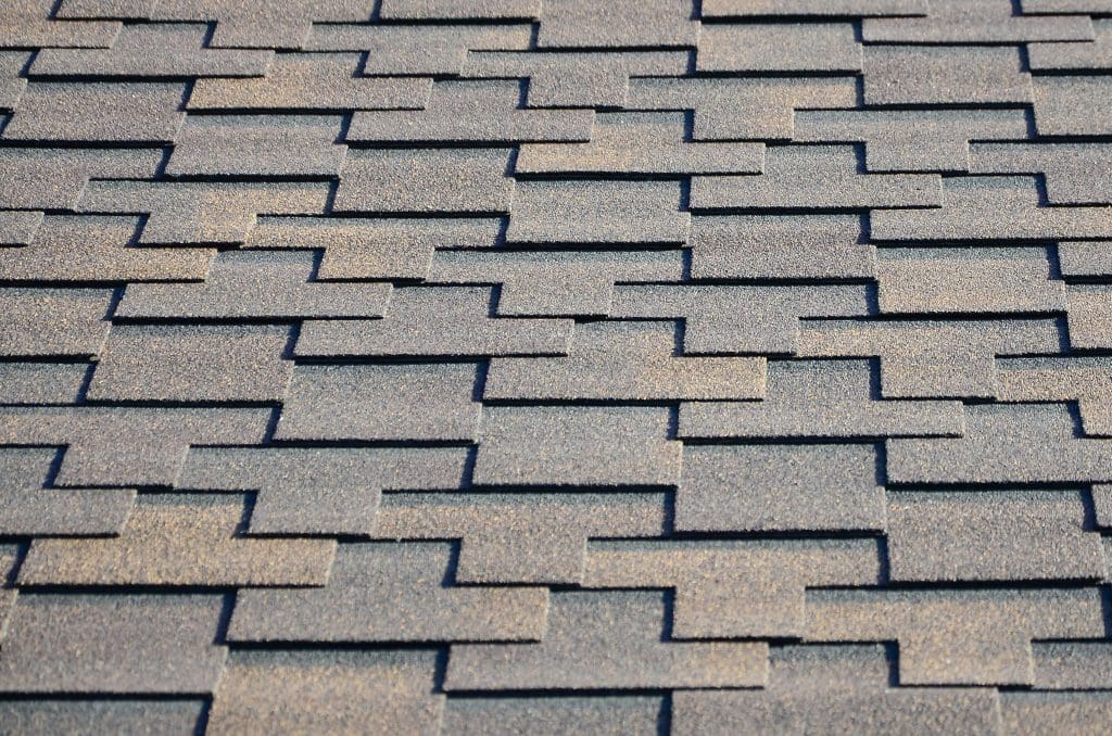 A Beginners Guide to Shingle Replacement