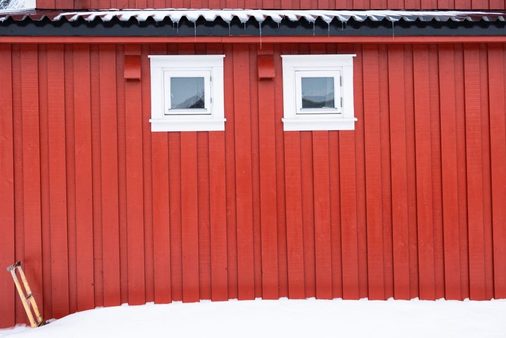 Simple Winter Home Siding Maintenance Tips